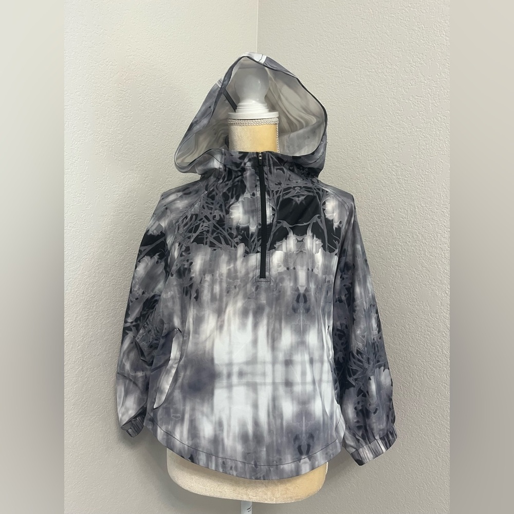 The North Face Black Gray Tie-Dye Pullover Anorak
